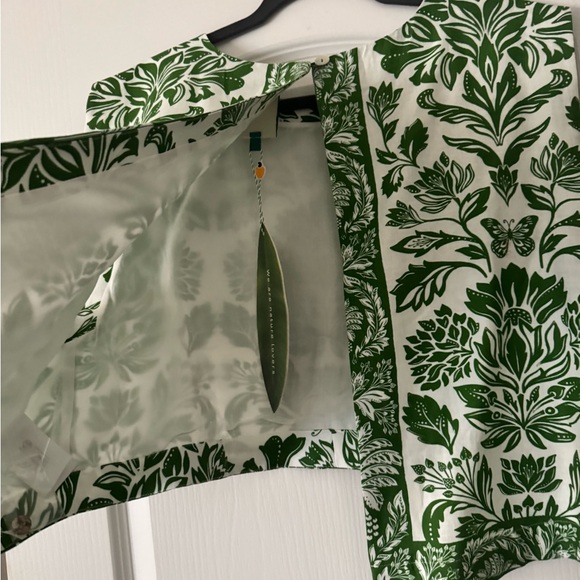 FARM Rio Green Botanical Crop Top NWT - Picture 8 of 8